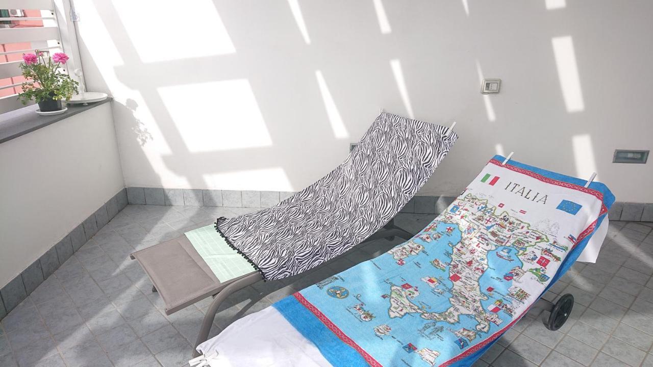 Sky-Terrace In Central Station, 3 Bedrooms Napoli Exterior foto