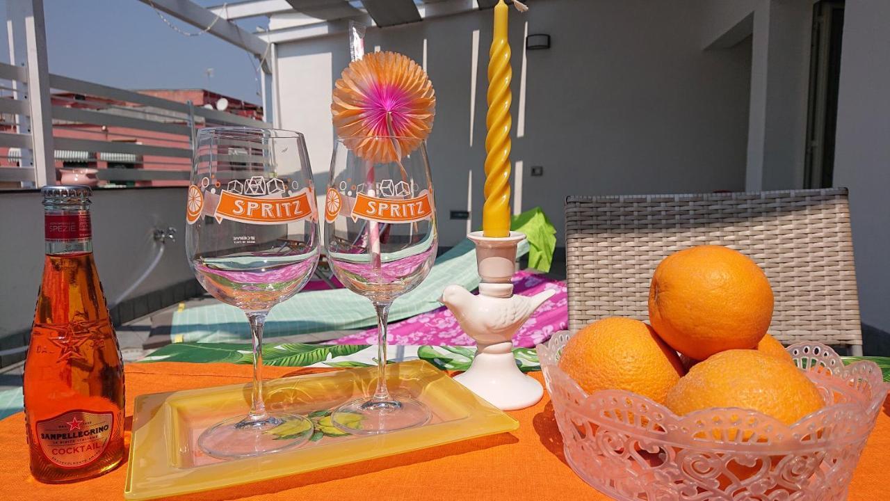 Sky-Terrace In Central Station, 3 Bedrooms Napoli Exterior foto